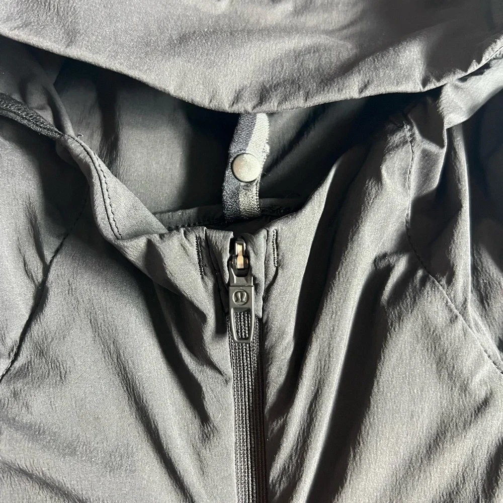 Lululemon Fast and Free Jacket - Picture 6 of 15